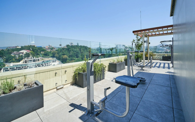 Apartments S Basseynom V Tsentre Sochi