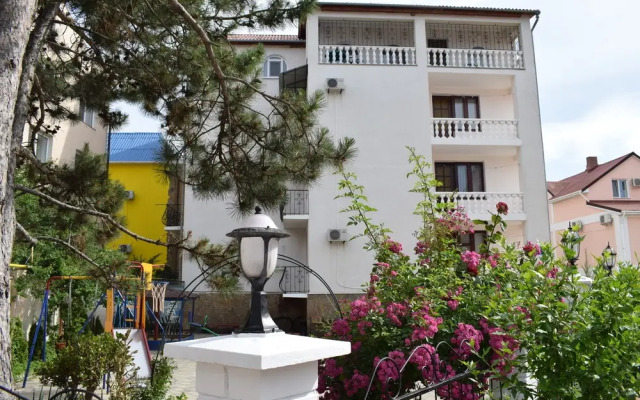 Отель Чайка