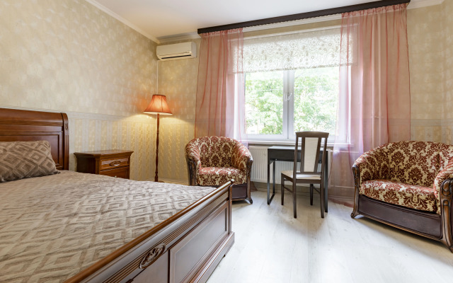 Апартаменты на Моисеенко 3 DereMRents ДереМРентс