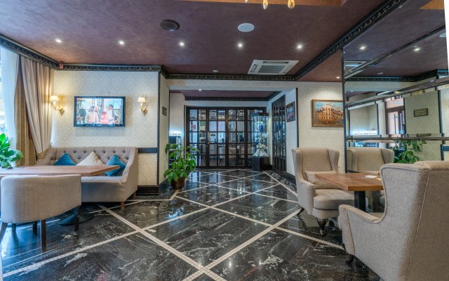 Gostinichno-restorannyj kompleks Attache Hotel