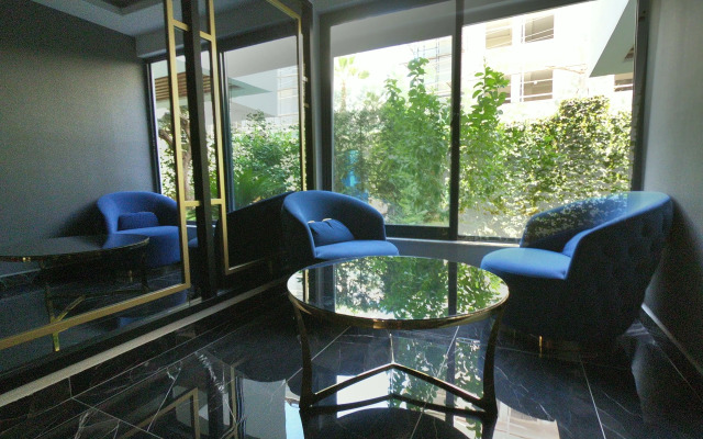 Best Home 26 Cleopatra Legacy No 8 Apartments