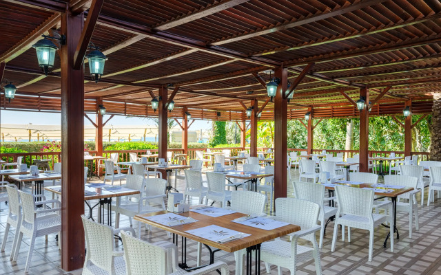 Aydinbey Famous Resort - Ultra All Inclusive