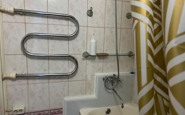 Na Prospekte Rybakov 10 Apartments
