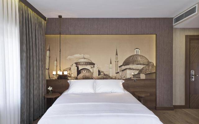 Boutique Saint Sophia Hotel