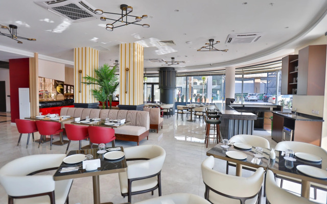 Caddemm İnn Hotel