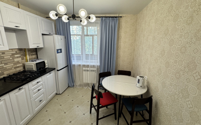 Dvukhkomnatnaya Ryadom S Naberezhnoy Flat