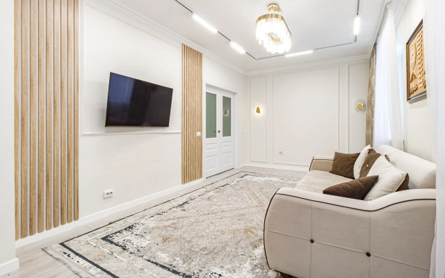 Shikarnaya 3shka v serdtse stolitsy Flat