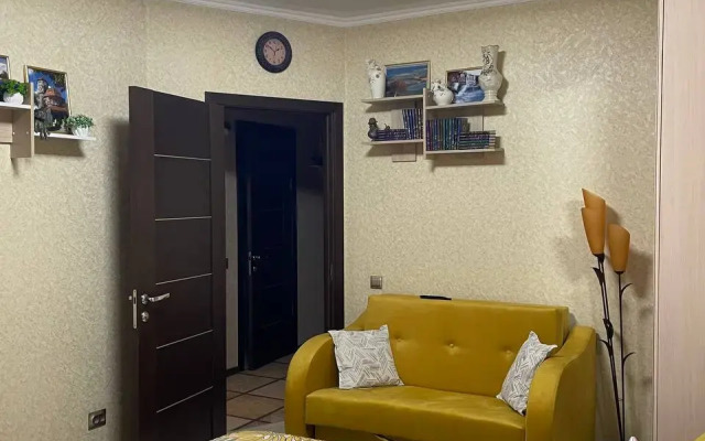Vblizi Korolevskikh Vorot Apartments