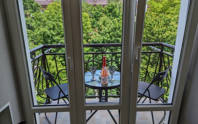 Uyutnaya V Samom Tsentre Goroda Flat