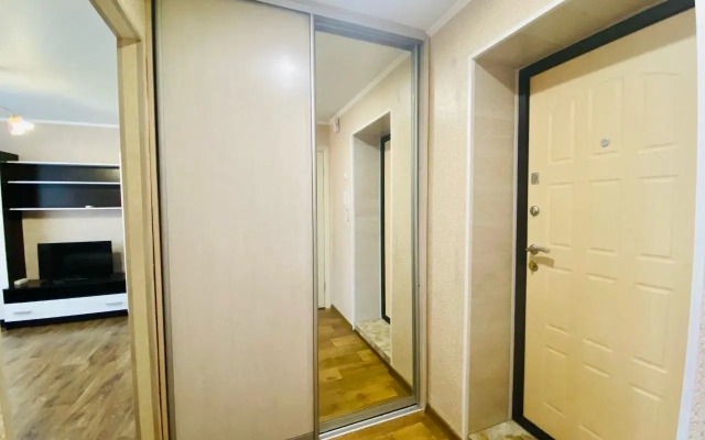 Pionerskaya 18 Flat