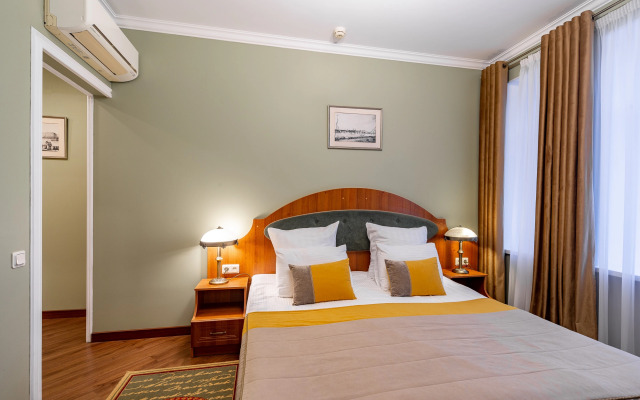 Квартира евро-двухкомнатная просторная с видом на канал