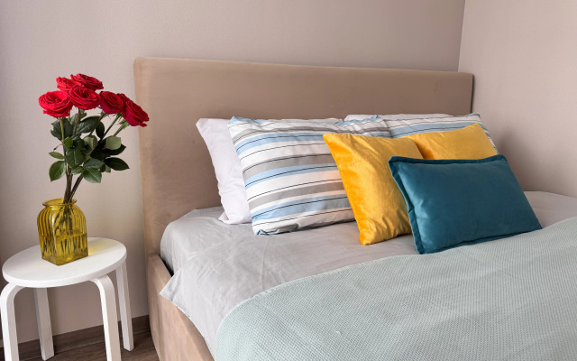 Sovremennaya Studiya V Novo Komarovo Flat