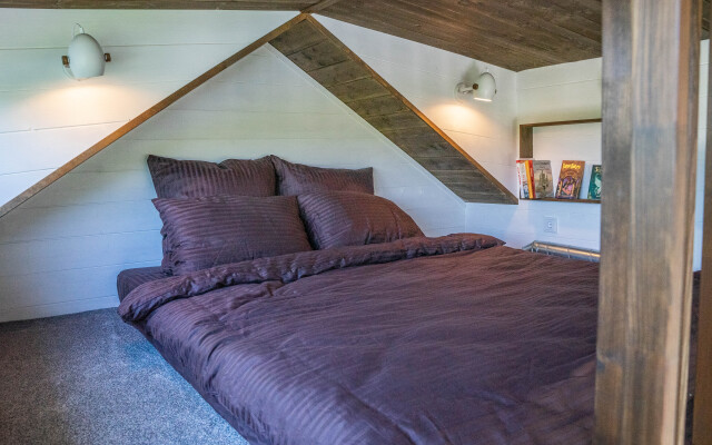 Riverbir Guest House
