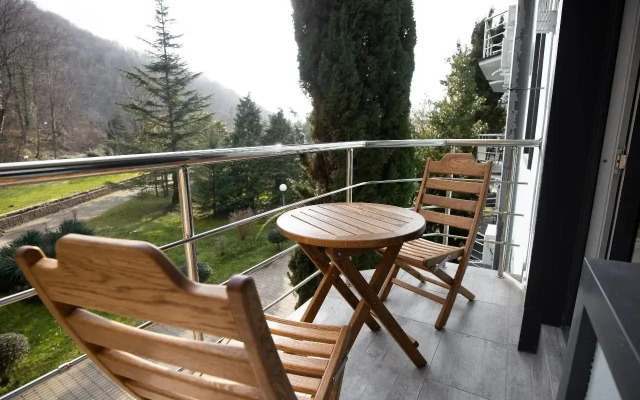 V Botanicheskom Sadu 7 Minut Do Morya Apartments