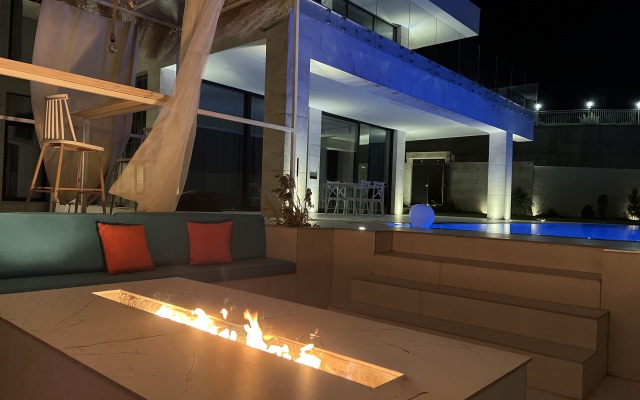 White House Yerevan Hotel