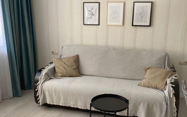 Na Vishnyovom Pereulke 85B Flat