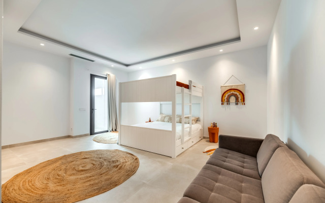 All About Villa Lavanda