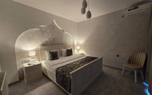 Golden Sands Hotel