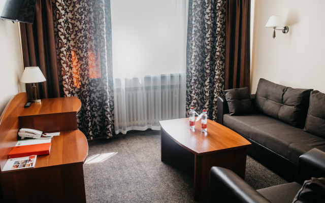 Susanin Park Hotel
