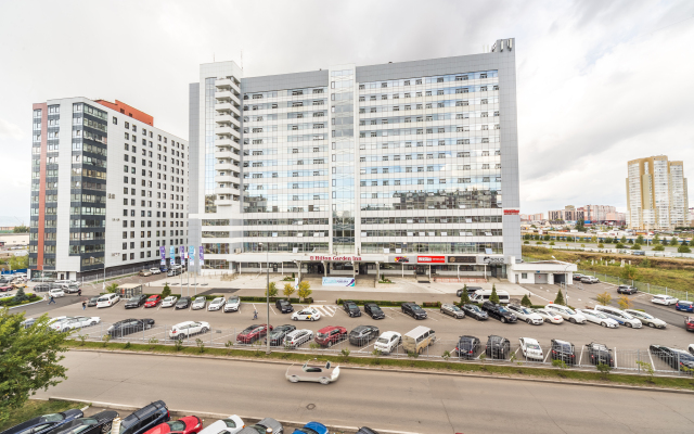 Naprotiv Otelya Hilton Apartments