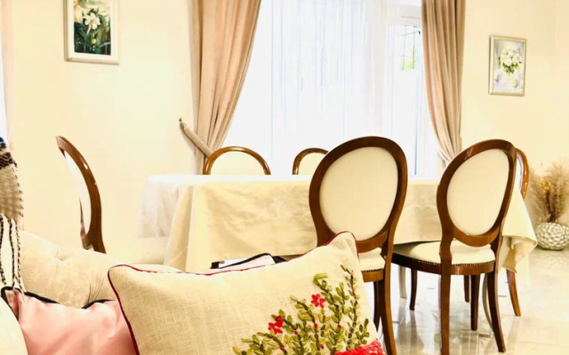 S Terrasoy Private house