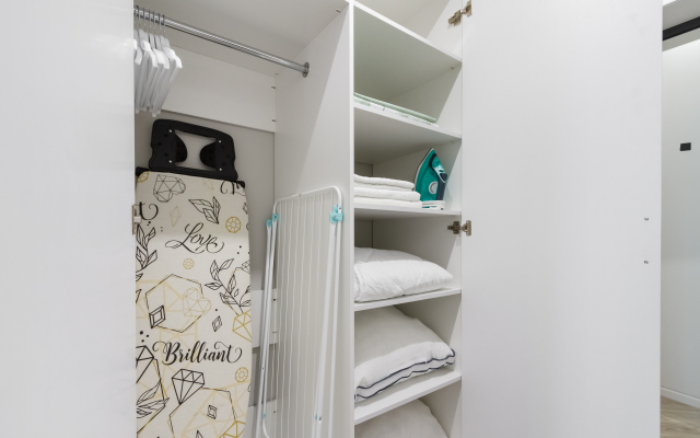 Dizayneskaya 1s Andora V Tsentre Flat