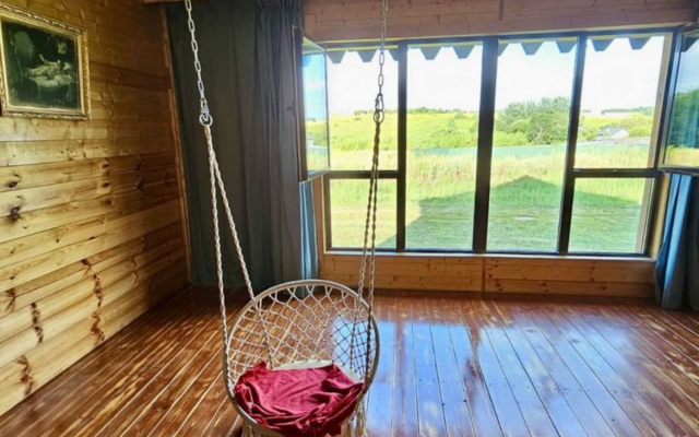 V Derevne Chalet