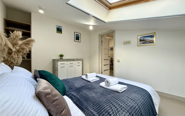 Апартаменты №4 "Полулюкс"