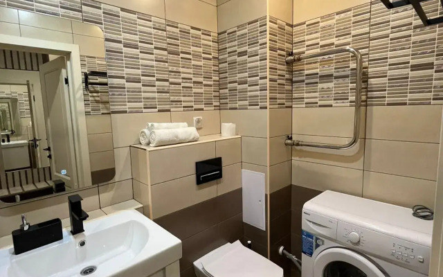 Uyutnaya Studiya v Tsentre Vzletki Flat