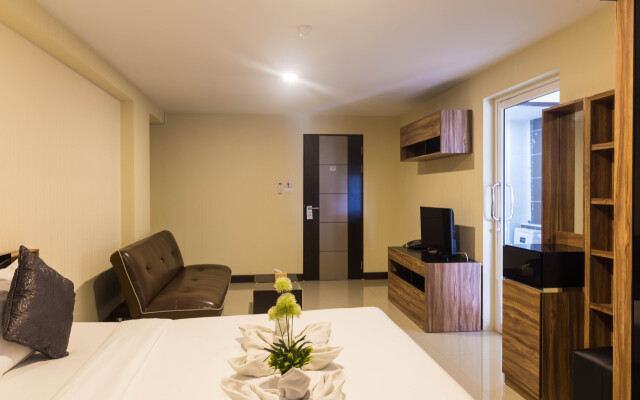 Отель Life Grand Chiang Mai