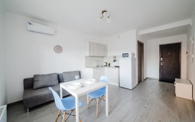 Apatrkhaus 3 na Initsiativnoy Apartment