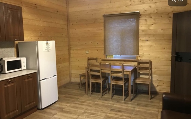 Postoyaliy Dvor Guest House