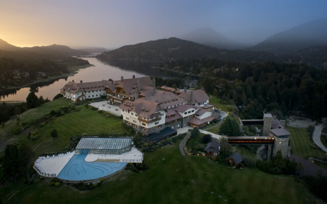 Отель Llao Llao Hotel & Resort Golf-Spa