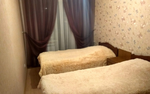 6 otdelnykh spalnykh mest Flat