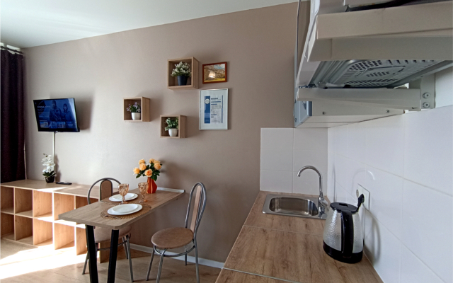 New Studio na Larushina 6/2 Apartments
