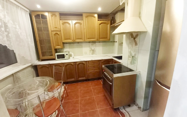 Na ulitse Zapovednaya 8 Flat