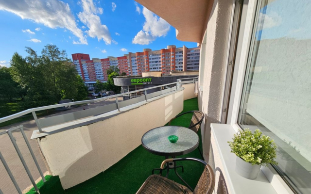 S Balkonom-Terrasoy V Turisticheskom Tsentre Flat