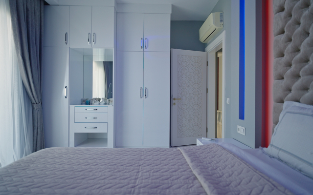 Na Pervoy Linii Morya Yekta Queen Apartments