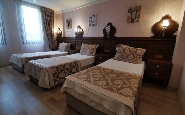 Perapolis Hotel