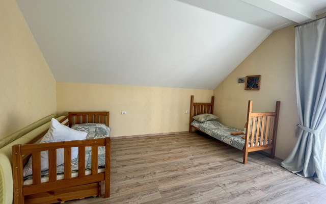 Uyutny Nedaleko Ot Morya Private house