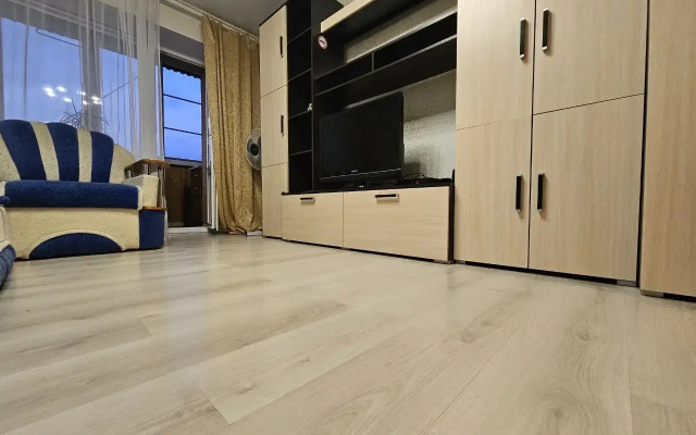 L.V.Hotels na Oruzheynoy 1 Flat