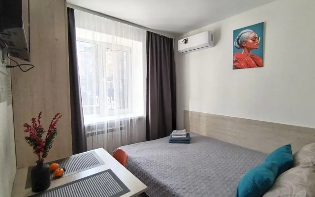 Апартаменты студия на Захарова 5