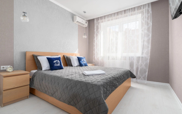 Апартаменты с Балконом Тут Живут Парк и Стадион