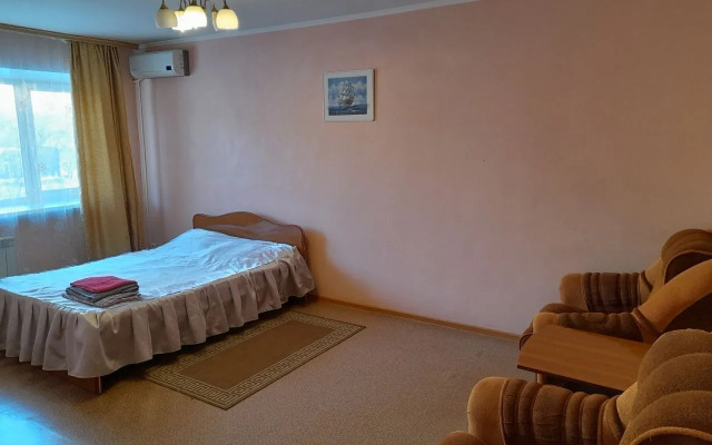 Na Ulitse Leningradskaya 85 Flat