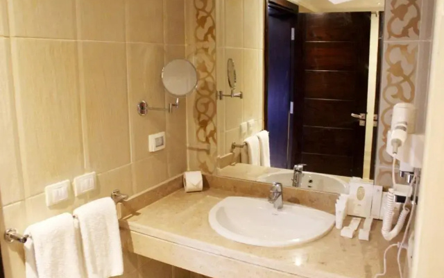 Отель TOLIP North Coast Hotel