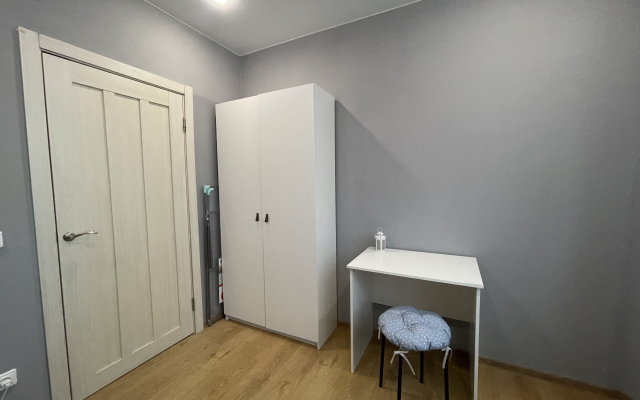 Uyutnaya Dvukhkomnatnaya Nedaleko Ot Metro Devyatkino Apartments