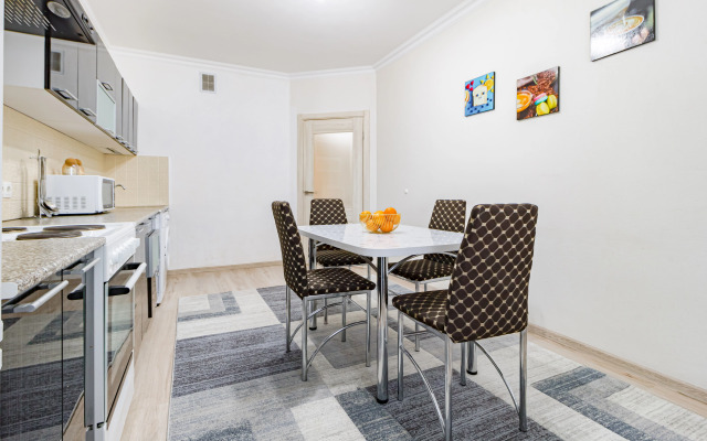 Uyutnye Ryadom S Khanshatyrom Apartments