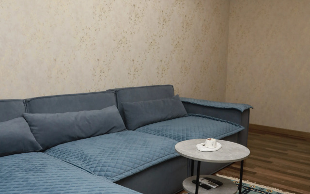 Kavkazskaya 18 Flat