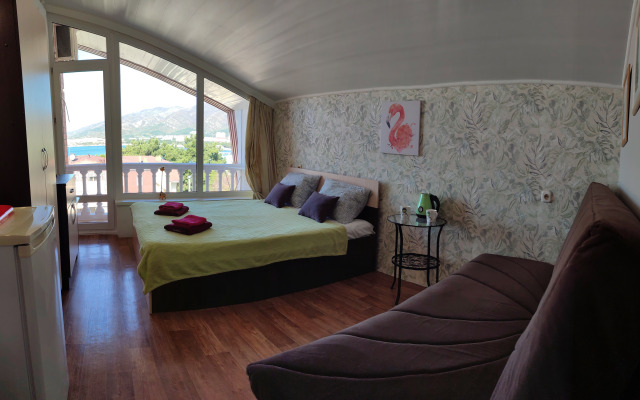 Na Primorskoj 14 Guest House