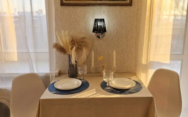 Apartamenty Sibir' House na nabereznoj radom s otelem "Tom'"